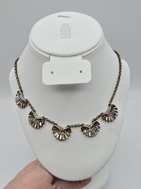 Sweet Romance Vintage Art Deco Aurora Scallop Shell Ocean Necklace - EUC